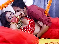 Hot indian desi Freshly Married Bhabhi very first suhagrat night in clear hindi audio Hot indian desi Freshly Married Bhabhi very first suhagrat night in clear hindi audio