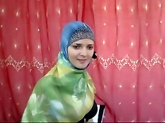 malak arabic hotty on web cam malak arabic hotty on web cam
