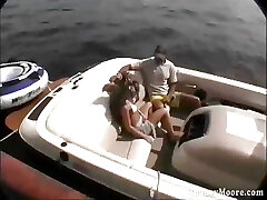 Real Tiny Dwarf Tears Up on Boat Real Tiny Dwarf Tears Up on Boat