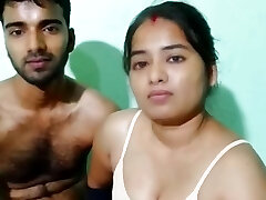 Desi hardcore big boobs hot and cute bhabhi apne husband ke mate se chudai