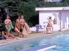 4 girls nude underwater in the pool scene
