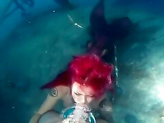 Underwater Red Mermaid Blow-job