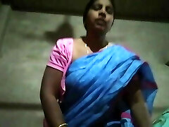 Indian super-fucking-hot girl open video call recording