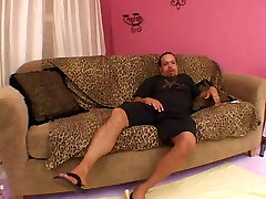 Honey likes getting fucked and creamed in nurse&rsquo;s outfit