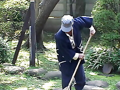 P015G04 In the early Showa era, the lewd affair of the young hubby and wife of the large landowner in the countryside.