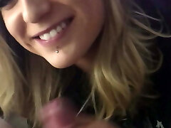 18 year old GF sucks Boyfriends dick first-ever time on web cam
