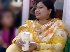Cum Tribute to a Handsome Paki Aunty