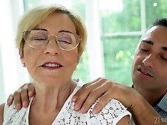 Obsessed with fuckfest young dude fucks old cunt of crazy stepaunt Malya