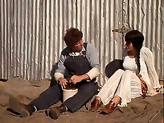 doggie copulate in 1975 doggie copulate in 1975