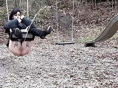 Swing piss Swing piss