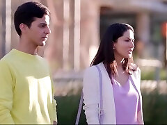 Karenjit Kaur S01E09 Sunny Leone's Life Story