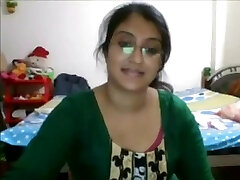 desi stunner getting nude and seducing on webcam