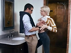 Short haired blonde with glasses, Skye Blue got plowed after giving a suck off to a friend Short haired blonde with glasses, Skye Blue got plowed after giving a suck off to a friend