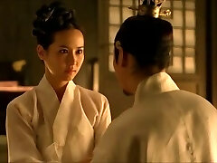 La Concubine (2012) Jo Yeo-jeong - scene3
