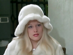 Mushroom Queen Of Andromeda X (1947) Mushroom Queen Of Andromeda X (1947)