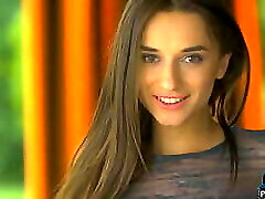 The most beautiful brunette alive today is named Gloria Sol!