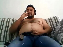 Hot scenes of a hot turkish bear