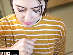 Hijab Hookup - Conservative Middle Eastern Babe Angeline Red Shows Her Mischievous Side To Her Pervert Stepdad Hijab Hookup - Conservative Middle Eastern Babe Angeline Red Shows Her Mischievous Side To Her Pervert Stepdad