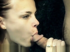 Hump Underwater - Sultry Siren Hump Underwater - Sultry Siren