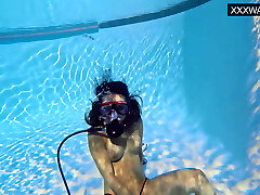 Lana Tanga shows underwater climaxes to you Lana Tanga shows underwater climaxes to you