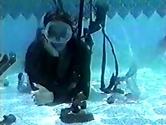 tracie and jo underwater tracie and jo underwater