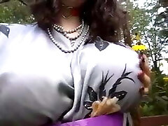 Ariane Teases Ariane Teases