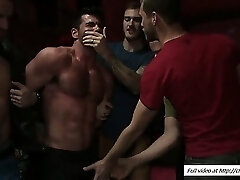 Christian Wilde publicly nails Billy Santoro