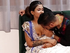 neighbour poked hard a Desi Widow in her house when she was alone