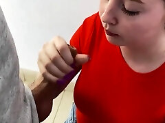 Russian Girl Gives A Blowjob In The Entrance