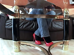 Milf zeigt Ihre Muschi und hat freude am dildo