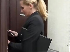 Sex Hot unexperienced milf fucked for cash