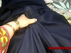 Desi wifey cheating on husband. Indian bhabhi hard xxx sex with devar- clear hindi audio. Vid upload by QueenbeautyQB