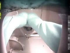 Amateur sit to urinate and treatment pussies to the piss cam Amateur sit to urinate and treatment pussies to the piss cam