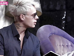 Teenie FIRST TIME ANAL CASTING