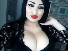 Big Crimson Lips Smoke