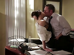 Fat boss enjoys licking shaved puffy pussy of his red-hot secretary