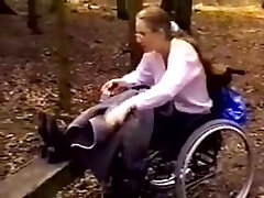 Disabled girl is still sumptuous.flv