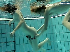 Two super hot teenagers in the pool