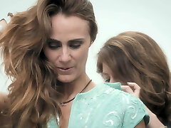 Hand Swings (2017) - Sugar Lyn Beard, Diane Farr Hand Swings (2017) - Sugar Lyn Beard, Diane Farr