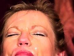 Kinky idol gets pop-shot on her face tonguing all the spunk39lp