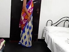 sri lankan school teacher saree slit licking