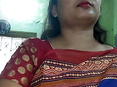 Indian Bhabhi has sex with stepbrother flashing boobs