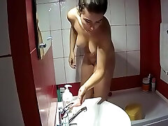 Gorgeous big boobs ! And Clean-shaved pussy right in spycam !