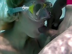 Swimming like a boning mermaid Samantha Cruz gives a deep throat underwater