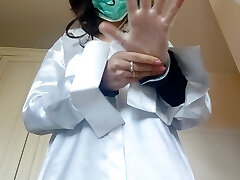Asian MILF medic puts a bunch of things in her used hole