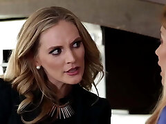 Petite Girl Joins Girl-girl 3-some