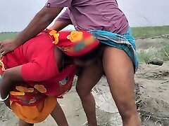 indian woman wearing traditional outfit gets boinked in her facehole and pussy outdoor
