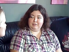 wspaniały seks w trójkącie z widokiem na dwie napalone mamuśki-4 wspaniały seks w trójkącie z widokiem na dwie napalone mamuśki-4