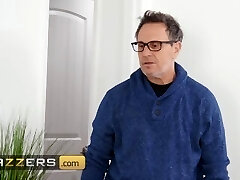 Brazzers - Red-hot Angela White Prays Doctor Keiran Lee To Fuck Her In The Backside To Cure Her Horniness