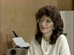 Brunette skank in black stockings gets fucked in missionary posture Brunette skank in black stockings gets fucked in missionary posture